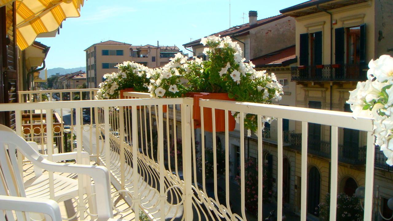 Hotel I 4 Assi فياريجيو المظهر الخارجي الصورة
